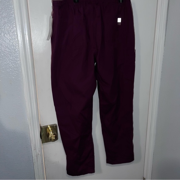 Wine Buttersoft scrub pants size XL. NWT. Never worn. - Picture 3 of 8